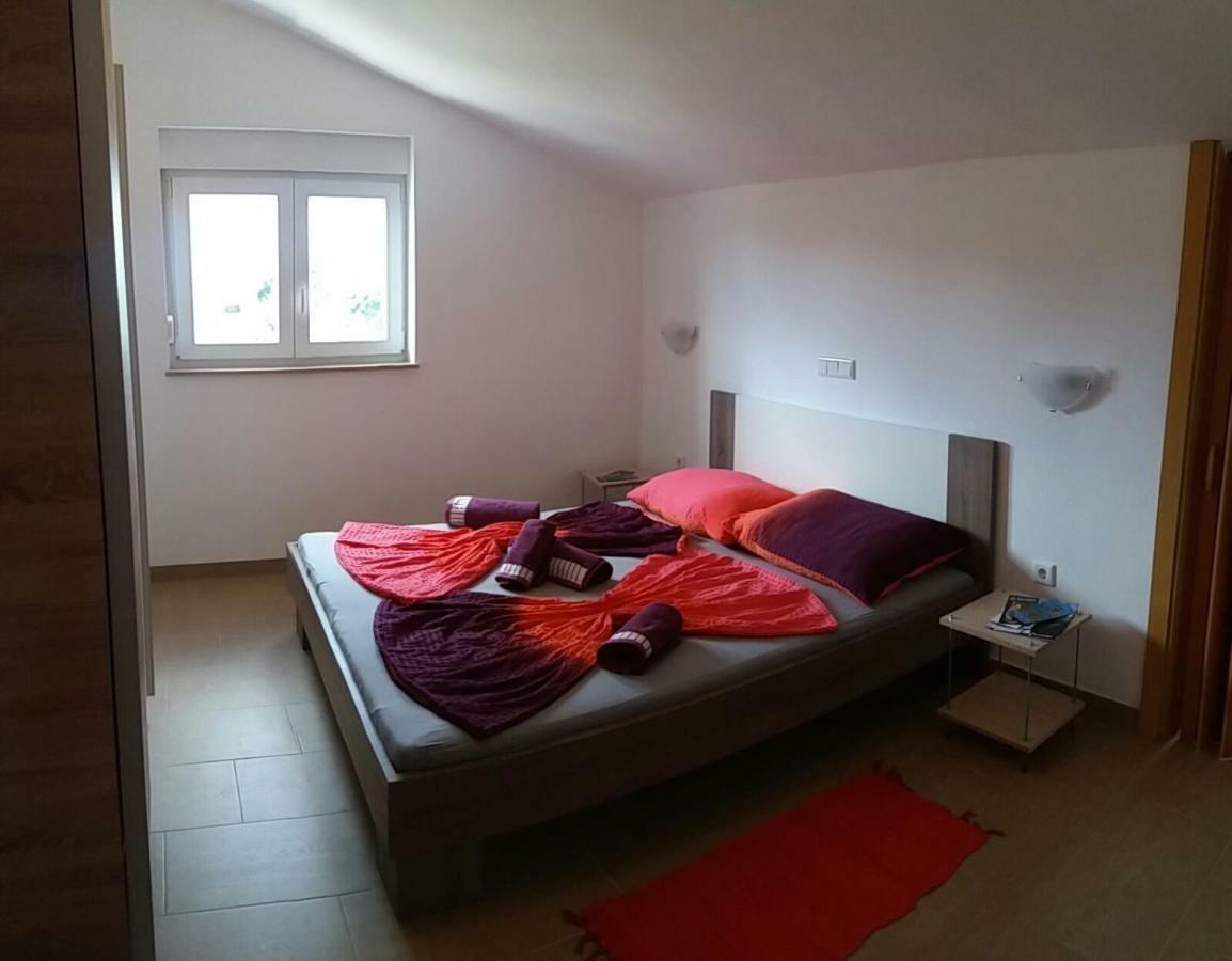 Apartmani B&B Ližnjan Εξωτερικό φωτογραφία