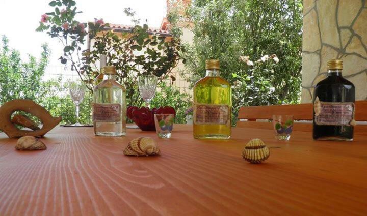 Apartmani B&B Ližnjan Εξωτερικό φωτογραφία