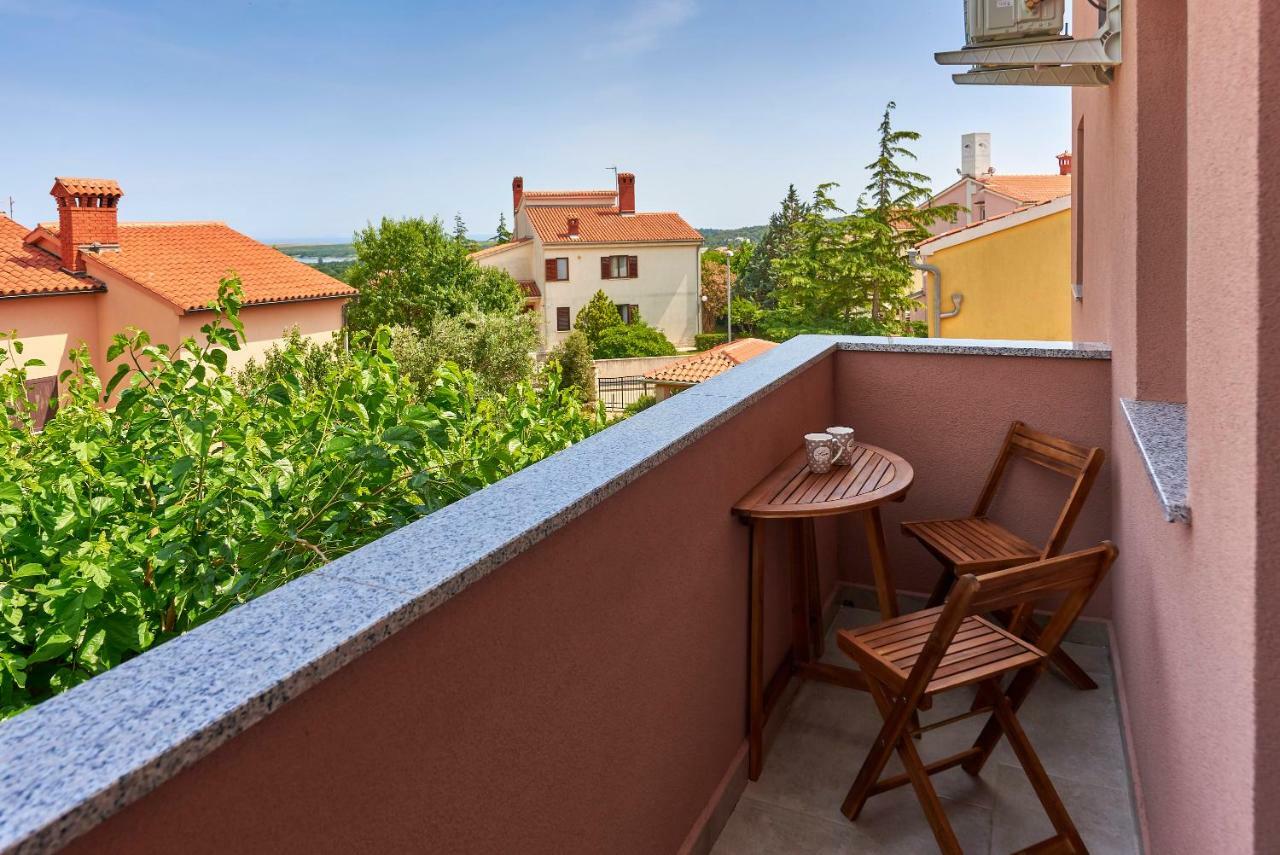 Apartmani B&B Ližnjan Εξωτερικό φωτογραφία