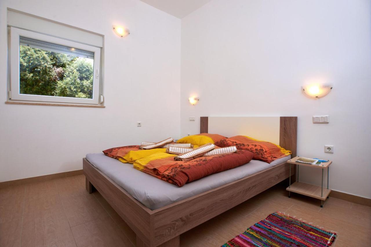 Apartmani B&B Ližnjan Εξωτερικό φωτογραφία